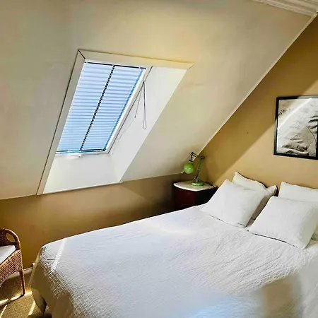 Central 2Br With Balconies And Art In Historical University Area Bergen Exteriör bild