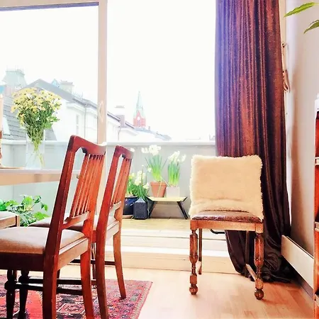Central 2Br With Balconies And Art In Historical University Area Bergen Exteriör bild